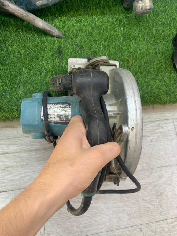 Циркулярная пила Makita hs6601