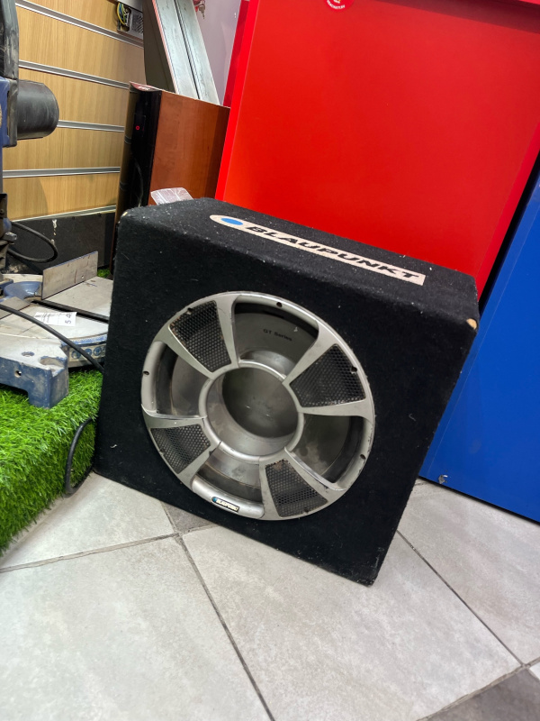 Авто сабвуфер  nn
