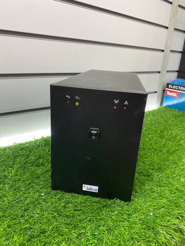 Стабилизатор напряжения - EURO-LIFT lift ups 1500va