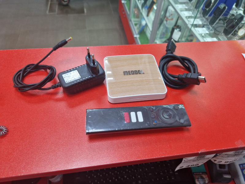 ТВ ПРИСТАВКА MECOOL  km6 delux