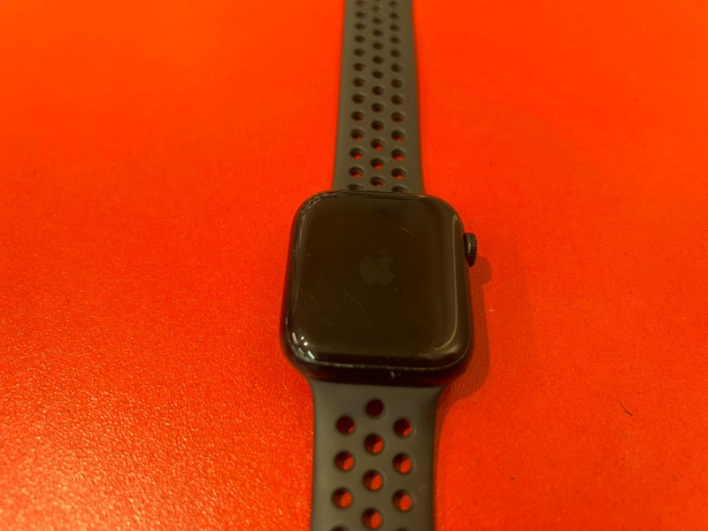 Часы смарт Apple Series 7 - 45 mm