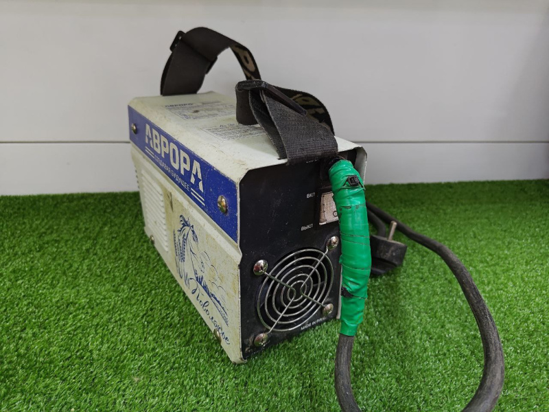 Сварочный аппарат - инвертор ММА Аврора Вектор 2000