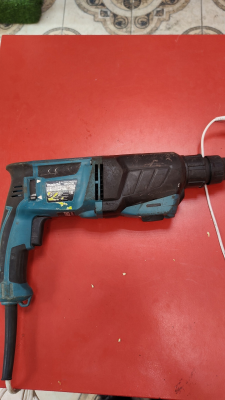 Перфоратор Makita hr 2630