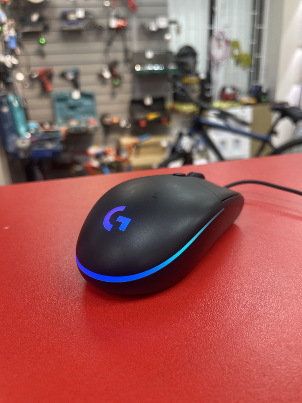 Устройства ввода Мышь Logitech G102