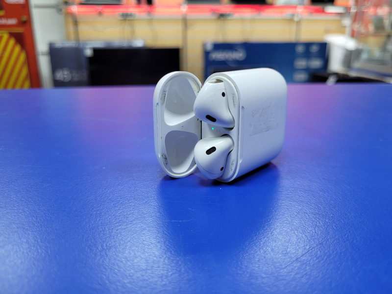 Наушники Apple AirPods