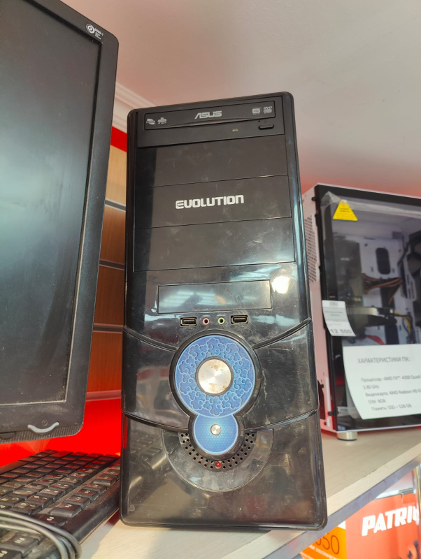 Системный блок  в сборе + монитор