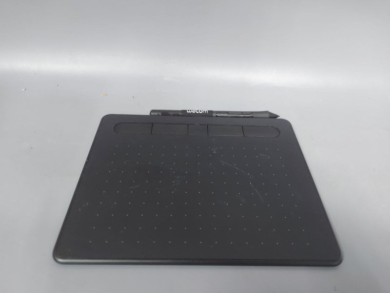 Планшет графический Wacom  Intuos S
