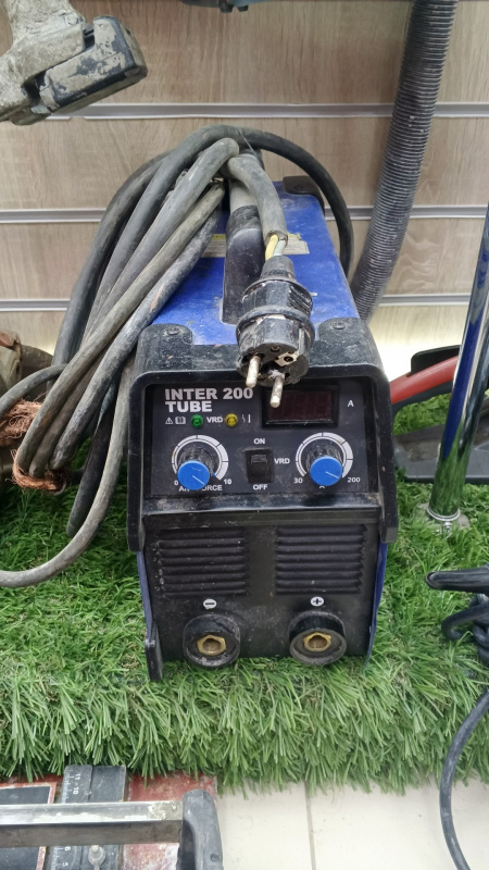 Сварочный аппарат - инвертор ММА Aurora Inter 200 Tube