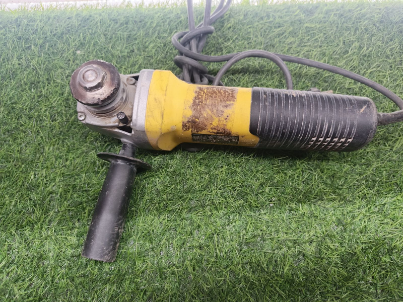 Болгарка Stanley Не указана