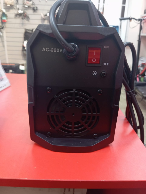 Инверторный полуавтомат (MIG-MAG) Makita (реп)