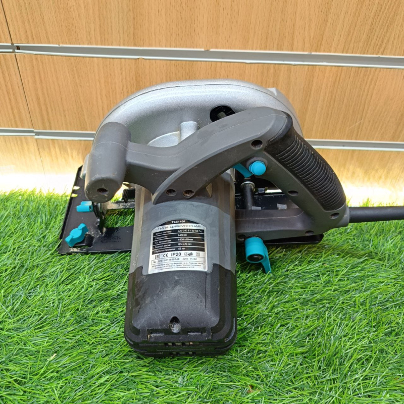 Циркулярная пила Tesla TCS1400