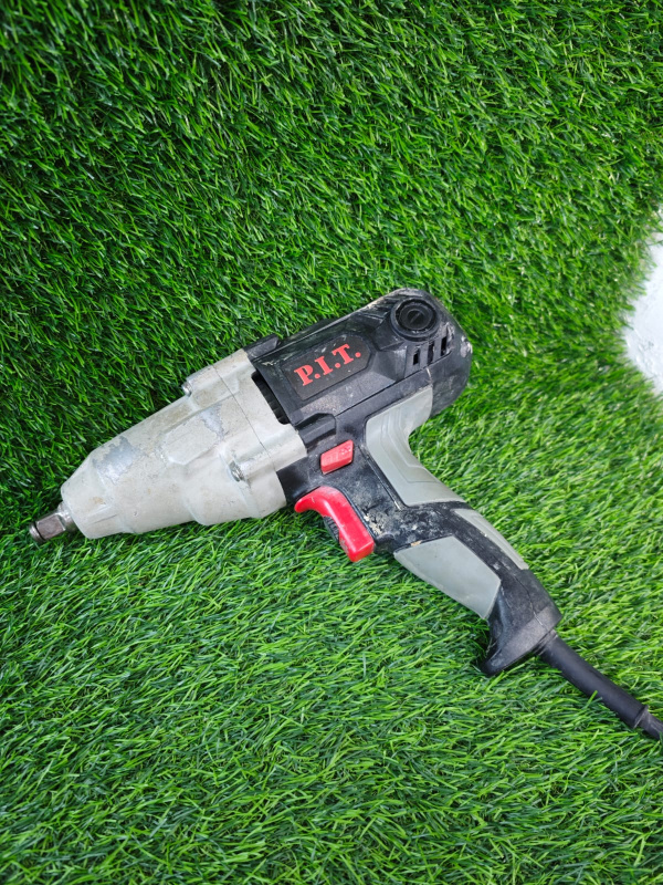 Гайковерт P.I.T. PIW1050-C