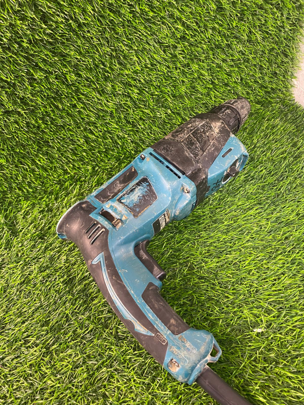 Перфоратор Makita HR2650