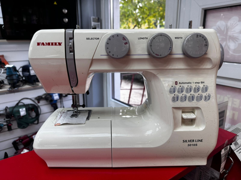 Швейная машина Fabula silver line 3016s