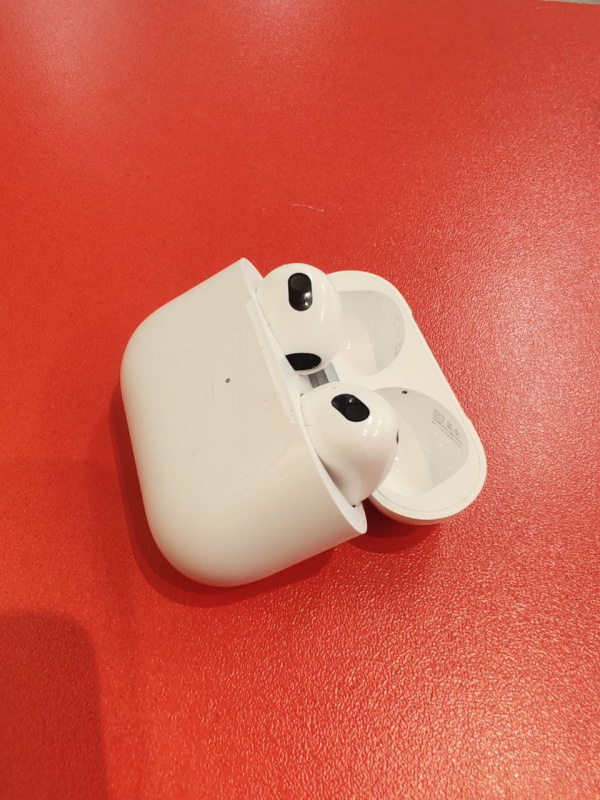 Наушники Apple  Airpods
