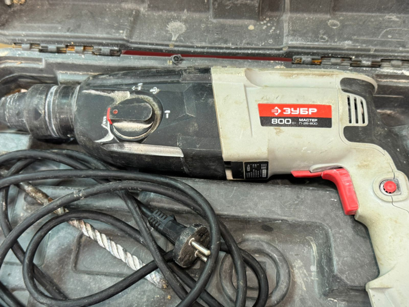 Перфоратор Зубр П26-800