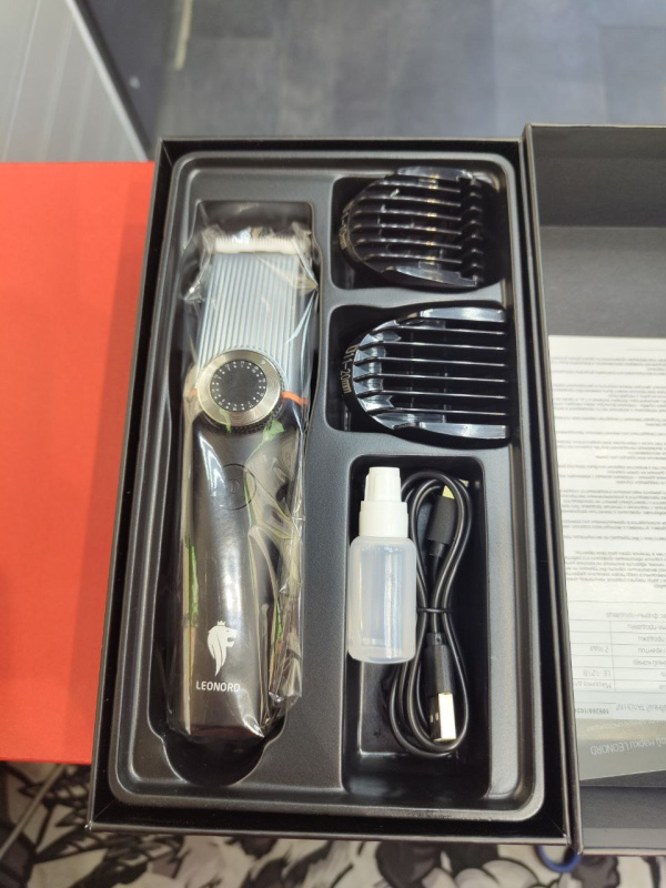 Машинка для стрижки валос  Leonord Perfect