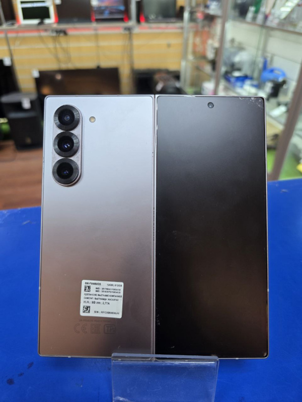 Мобильный телефон Samsung Galaxy Z Fold6