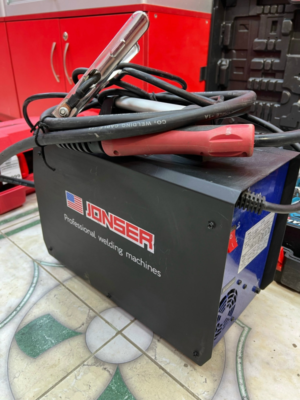 Сварочный аппарат - инвертор ММА Jonser GT-220