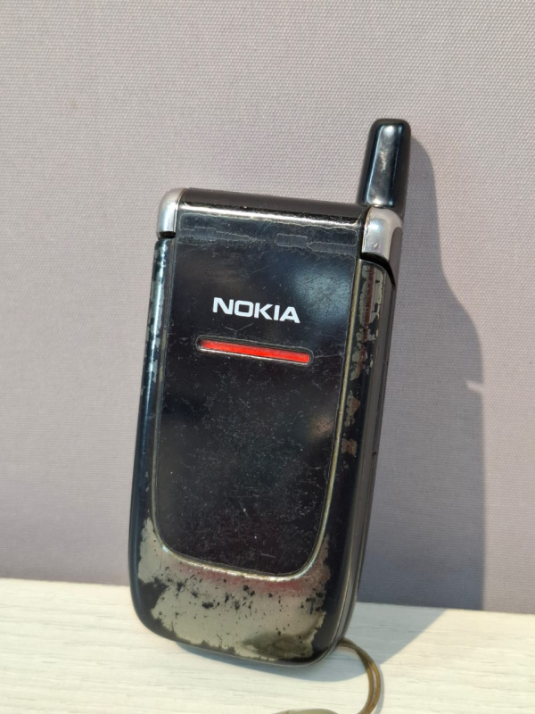 Мобильный телефон Nokia 6060