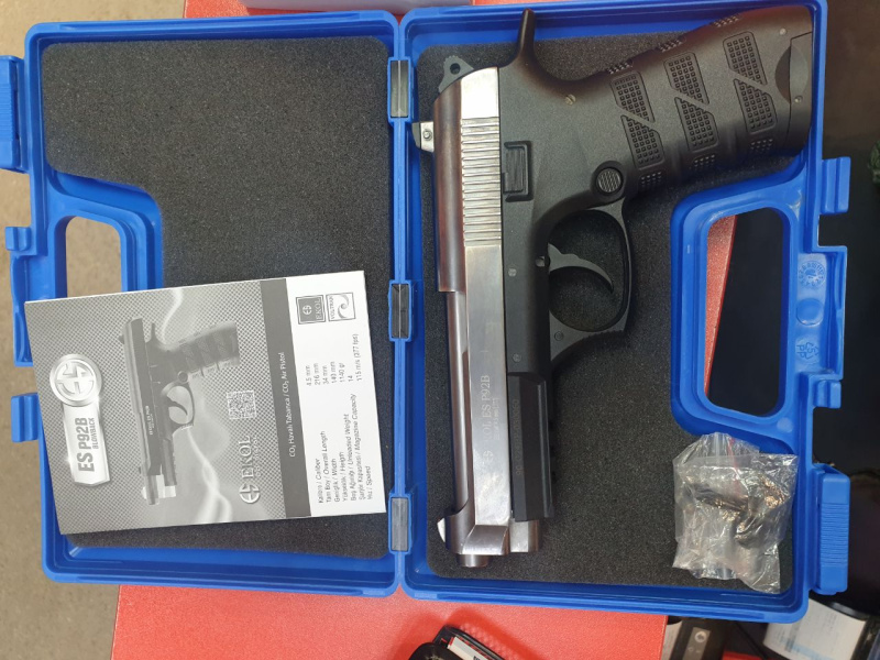 пневмат  ekol es p92b