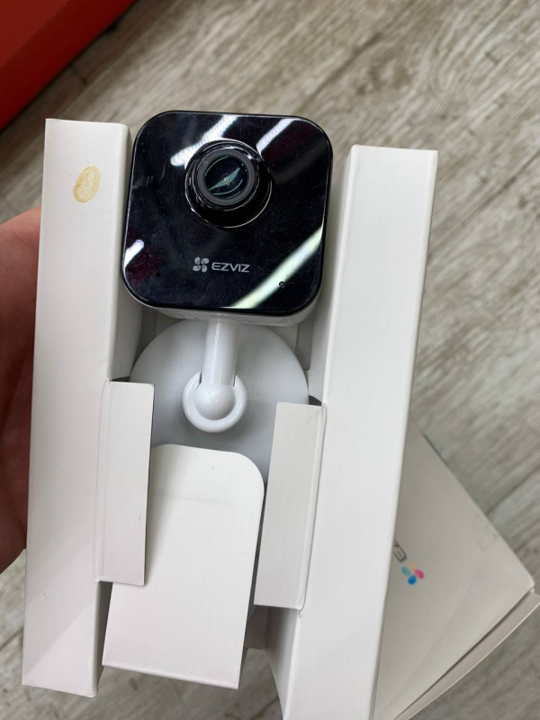 Видеокамера Ezviz  CS-H1c