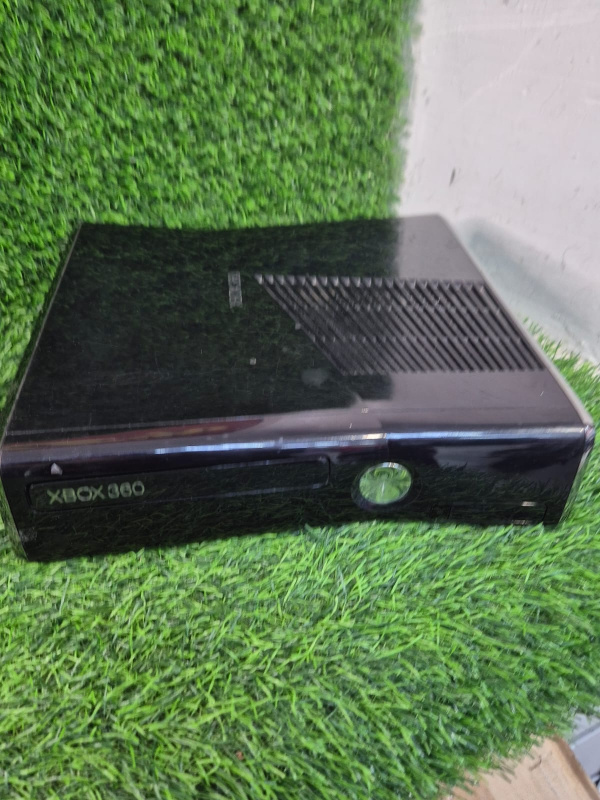 Игровая приставка Xbox XBOX 360 Slim 250gb