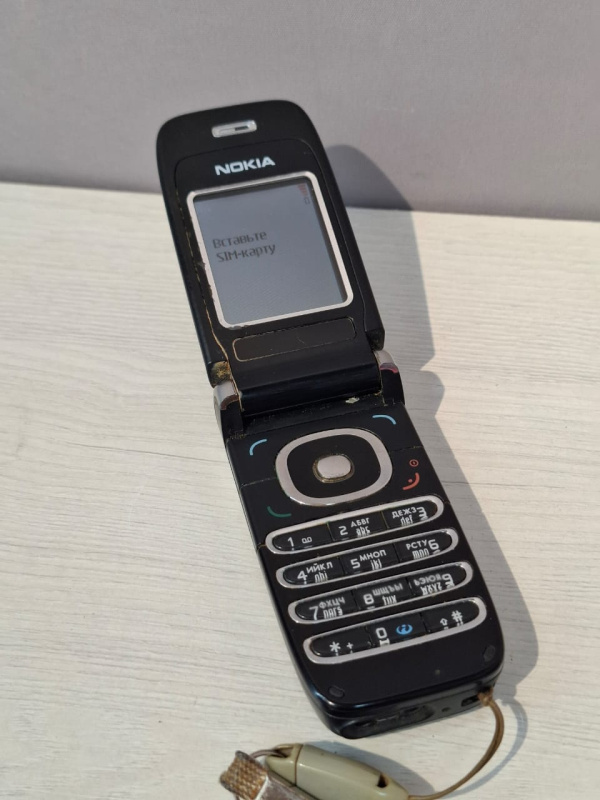 Мобильный телефон Nokia 6060