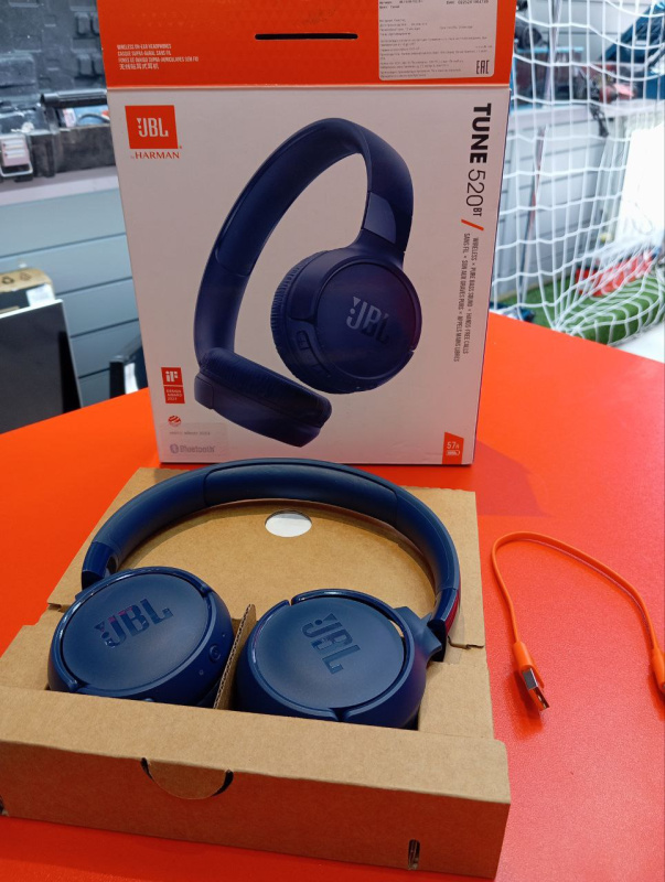Наушники JBL Tune 520BT