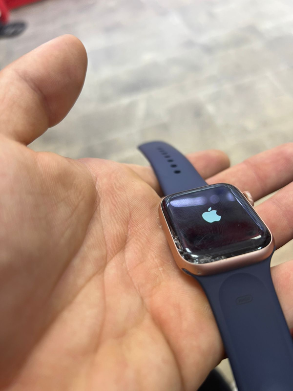 Часы смарт Apple Watch 5