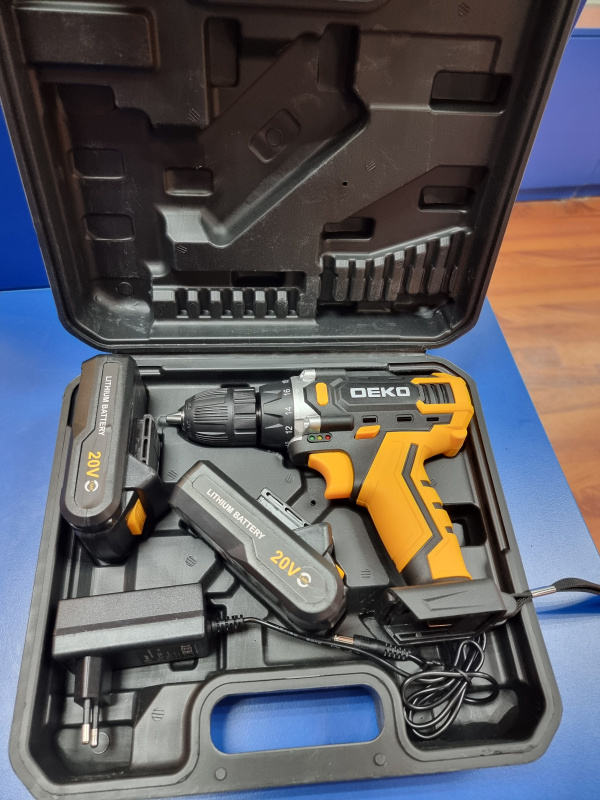 Шуруповерт Deko DKCD12V