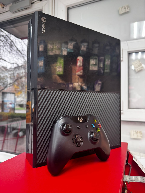 Игровая приставка Xbox ONE