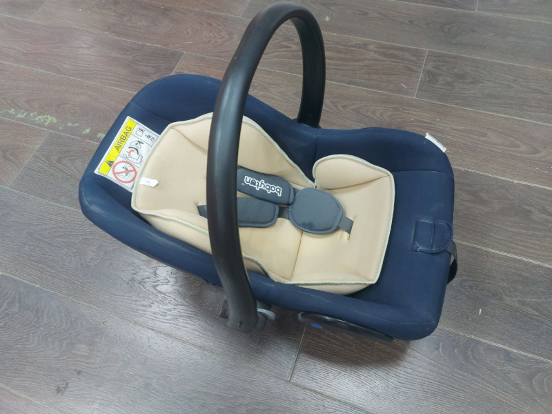 Детское кресло  --