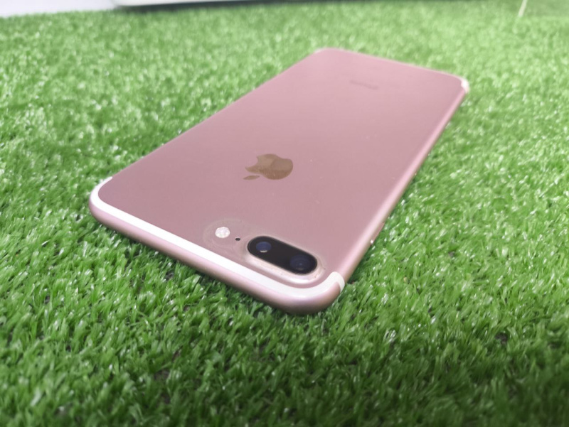 Мобильный телефон Apple iPhone 7 Plus