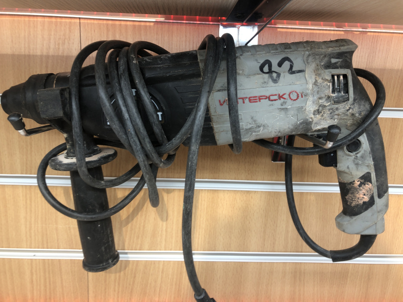 Перфоратор Интерскол П-26 800ЭР