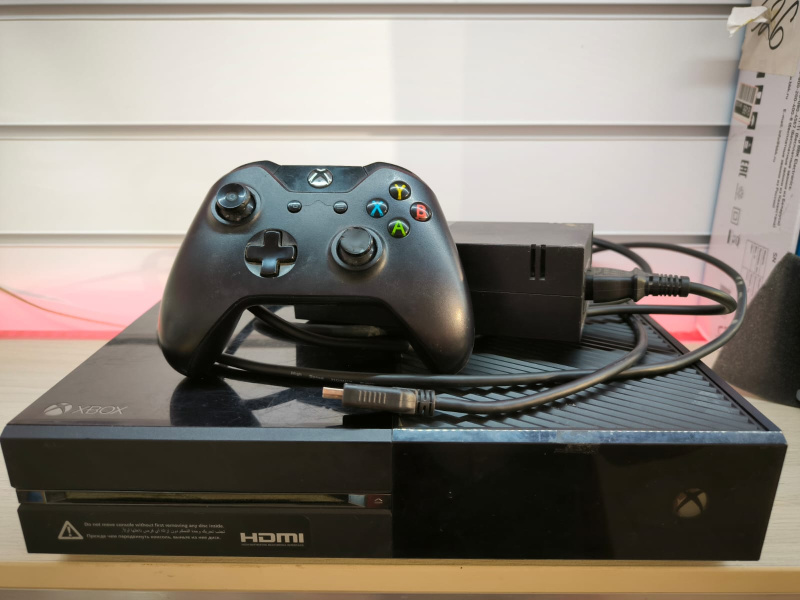 Игровая приставка Xbox One