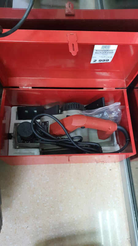 Электрорубанок StavTool P-1700П