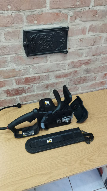 Цепная пила CAT DG130