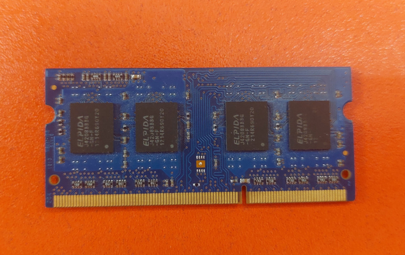 Оперативная память оперативная память elpida  4 гб 1 rx8