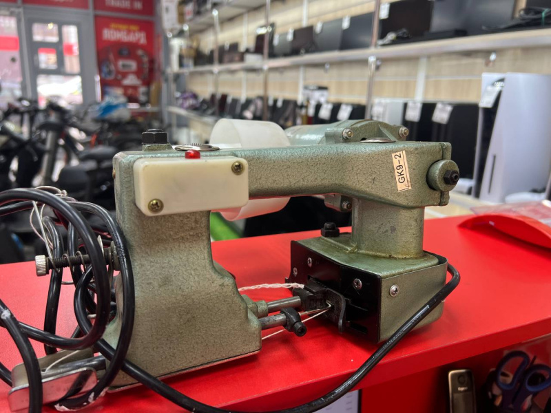 Швейная машина  МЕШКОЗАЩИВОЧНАЯ МАШИНА