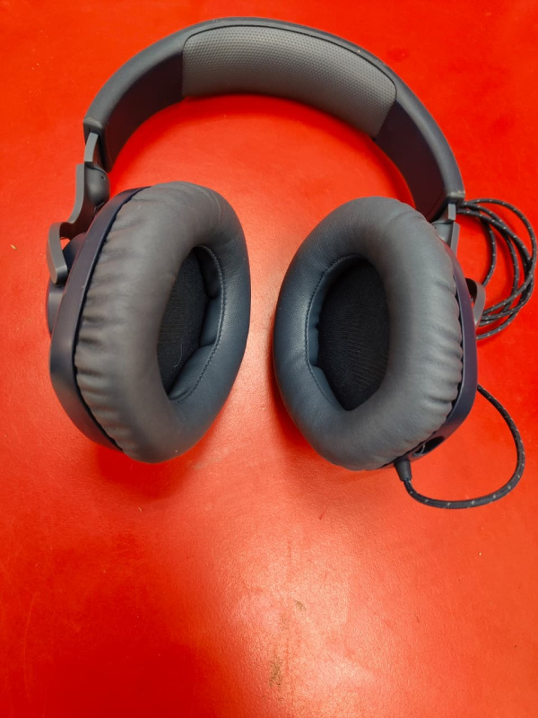 Наушники JBL quantum 100