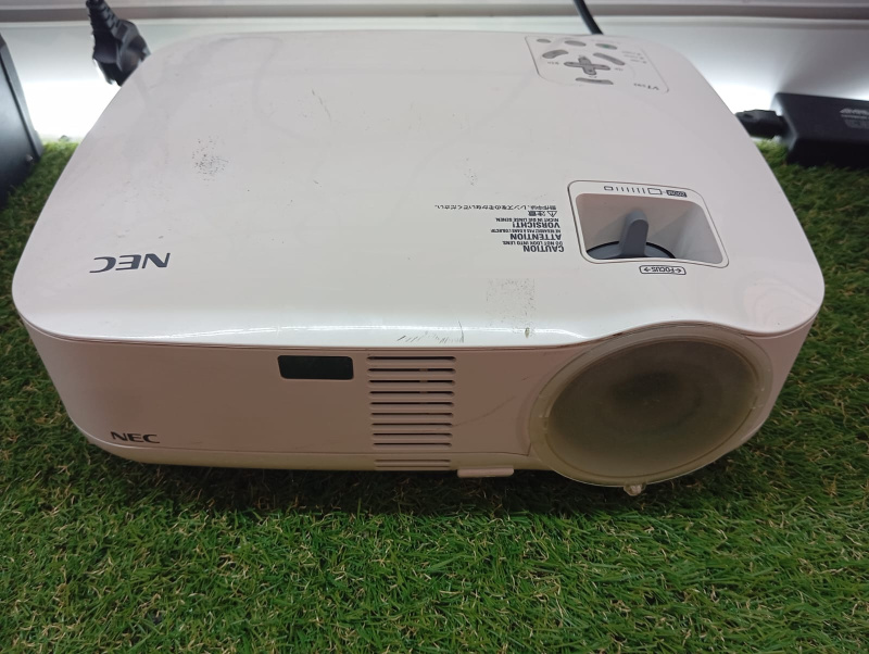 Проектор - Nec VT595