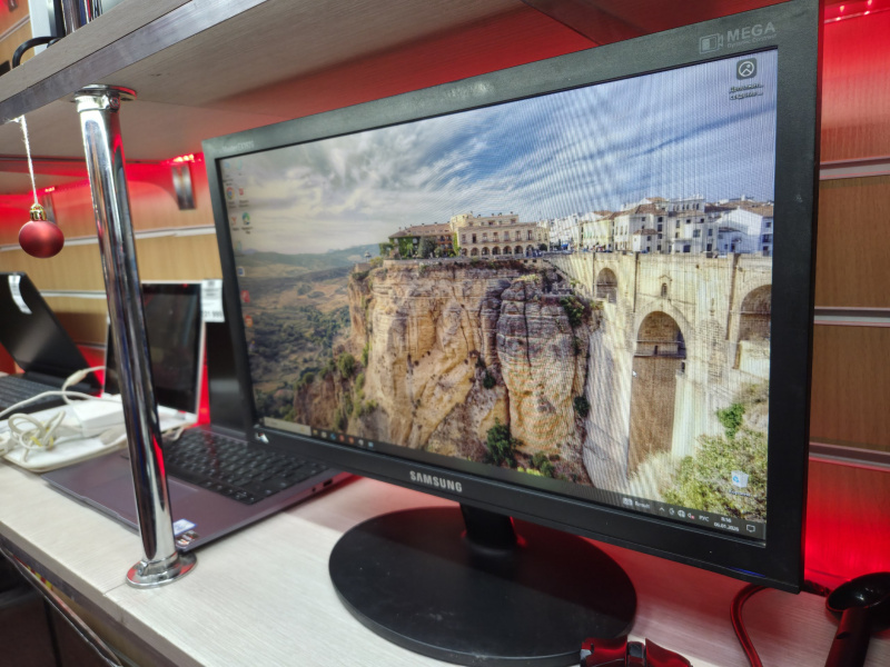 Монитор Samsung SyncMaster EX1920