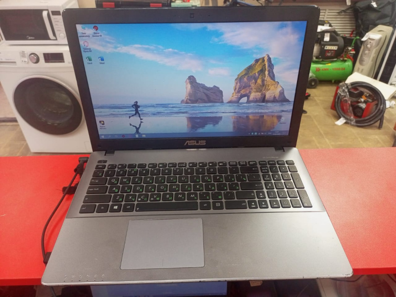 Ноутбук ASUS x550l