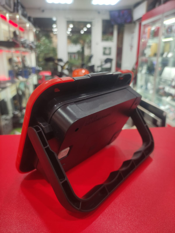 лампа  BLACK+DECKER BXLAA800E