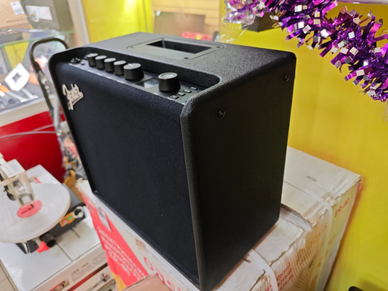 Усилитель MUSTANG  lt25