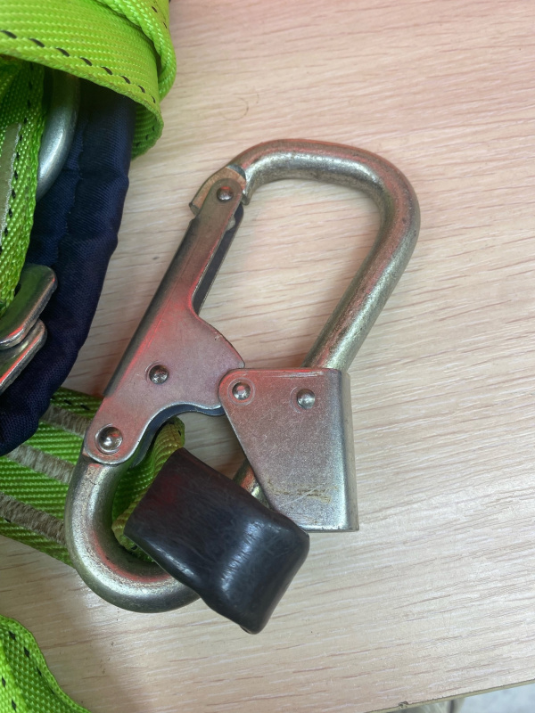 СТРАХОВОЧНЫЙ МОНТАЖНЫЙ ПОЯС STROP A --