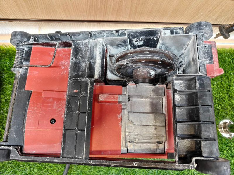 Штроборез Hilti DC-SE20