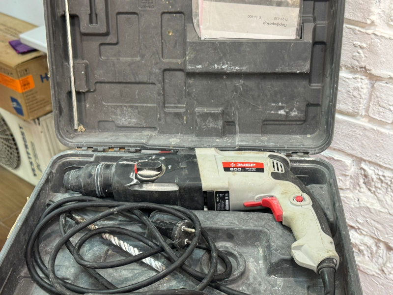 Перфоратор Зубр П26-800