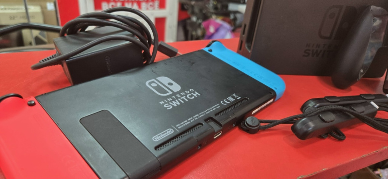 Игровая приставка Nintendo switch Hac-001 32gb
